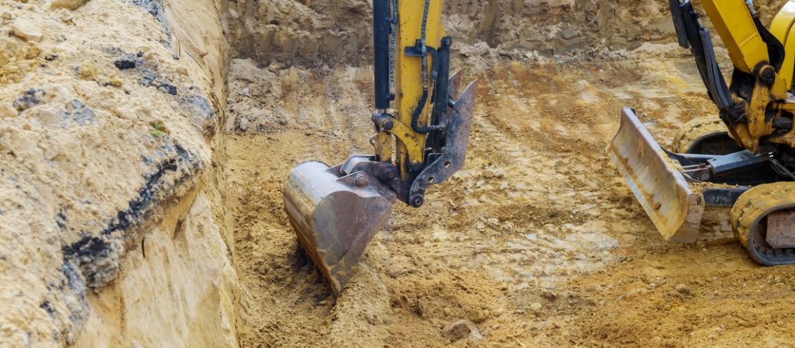 Construction Excavating: Why June's Dry Weather Makes it Optimal for Laying the Groundwork